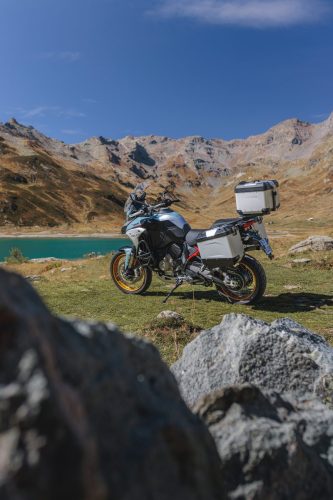 MY26_MULTISTRADA_V4_RALLY_STATICS_HERO _5__UC856387_High