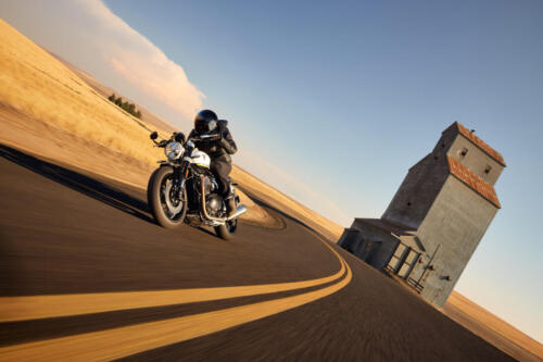 OE_SpeedTwin1200_MY25_013293_JP