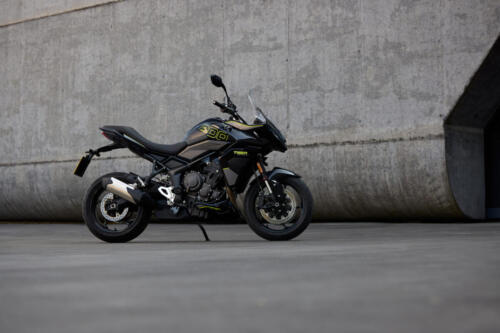 OE_TigerSport800_MY25_70088_JP
