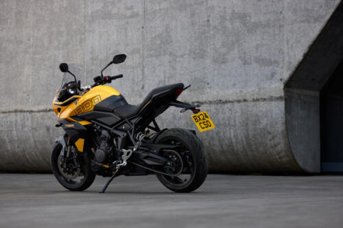 OE_TigerSport800_MY25_70158_JP