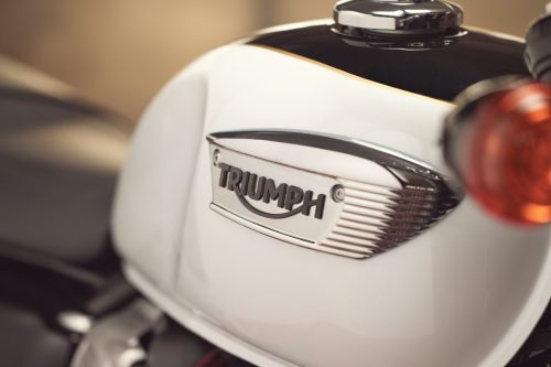 T100_900_ACC_MY26_5488_JP