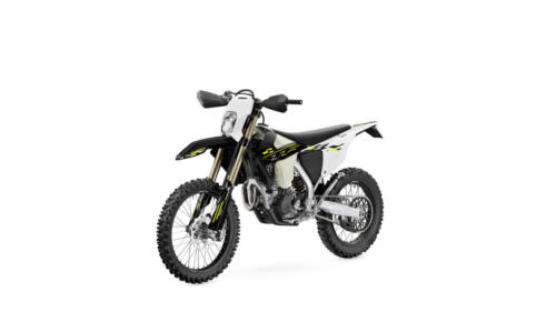 TF-450-E_MY25_Jet-Black_LHS-Front-Angle