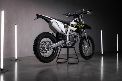 TF250E_MY25_03_GE