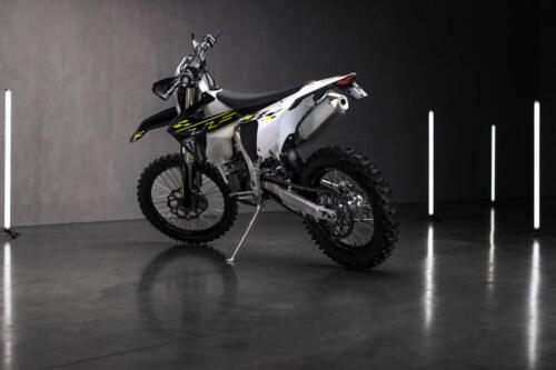 TF250E_MY25_04_GE