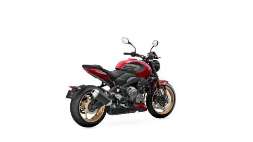 Trident-800_MY26_Carnival-Red_RHS-Rear-Angle