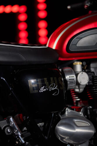 Triumph BONNEVILLE T120 ELVIS PRESLEY LIMITED EDITION (12)