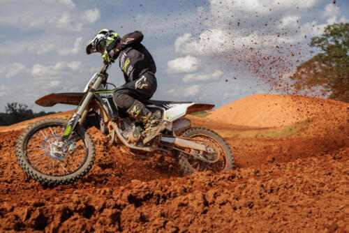 Triumph TF 250-X (18)