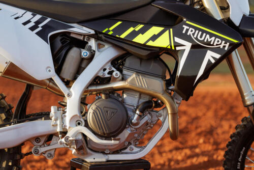Triumph TF 250-X (21)