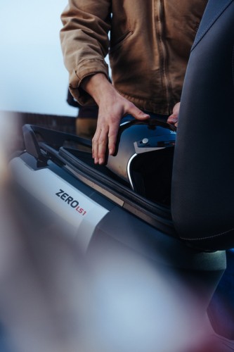 ZEROMOTORCYCLES-LS1-Lifestyle-15