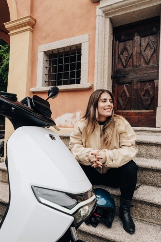 ZEROMOTORCYCLES-LS1-Lifestyle-19