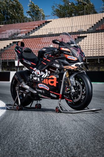 rsv4-x-gp-soldout-04